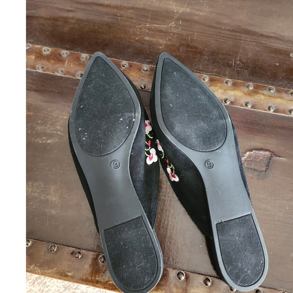 Hippie Laundry Women's Embroidered Mule Flats Size 9 Black Floral Pointed Toe - Picture 5 of 8